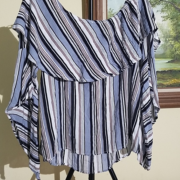 Blusting heart off the shoulder blouse A99 - Picture 4 of 4